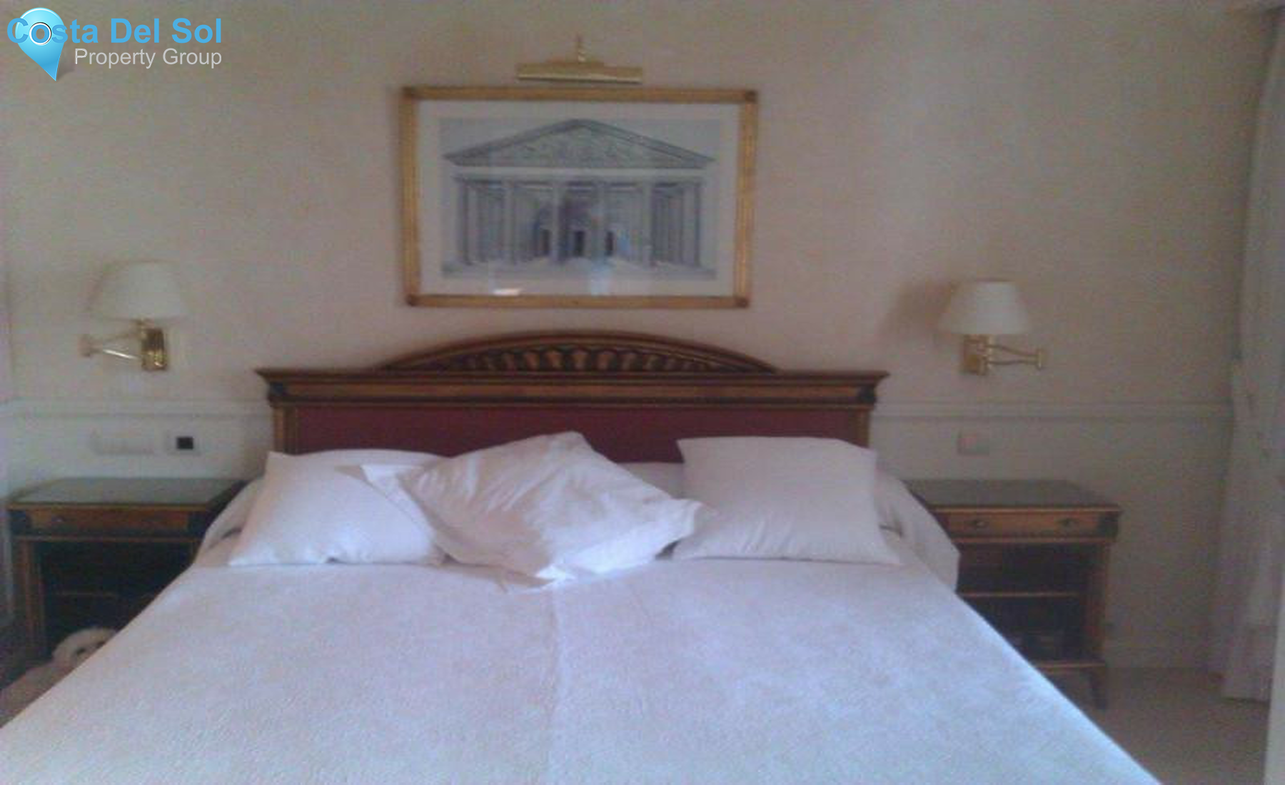 Middle Floor Apartment in The Golden Mile-1332687