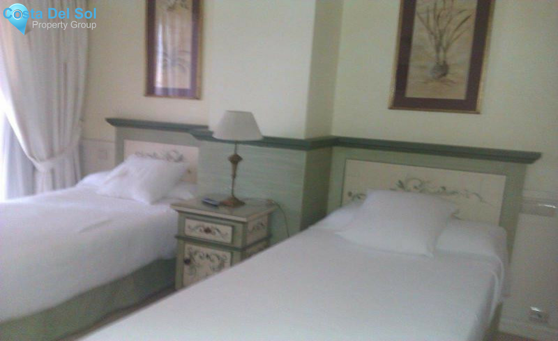 Middle Floor Apartment in The Golden Mile-1332688