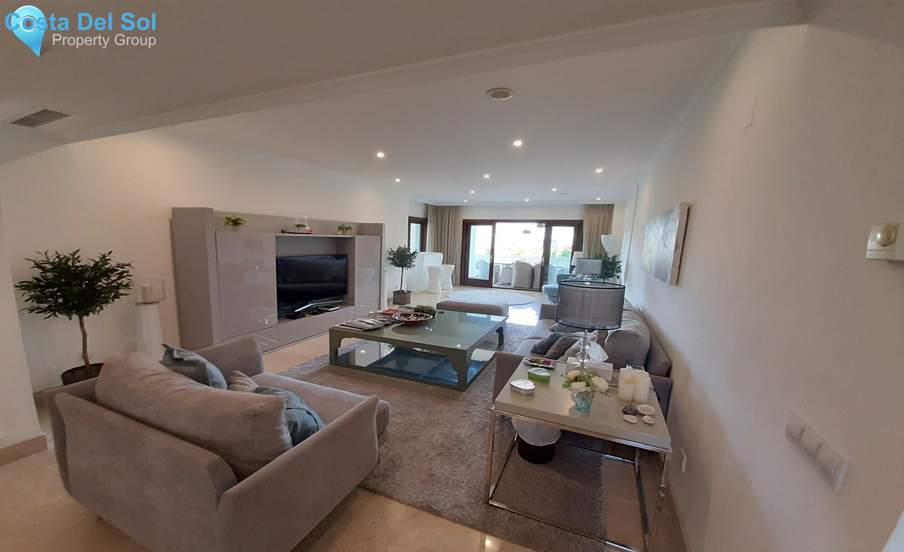 Middle Floor Apartment in The Golden Mile-1348805