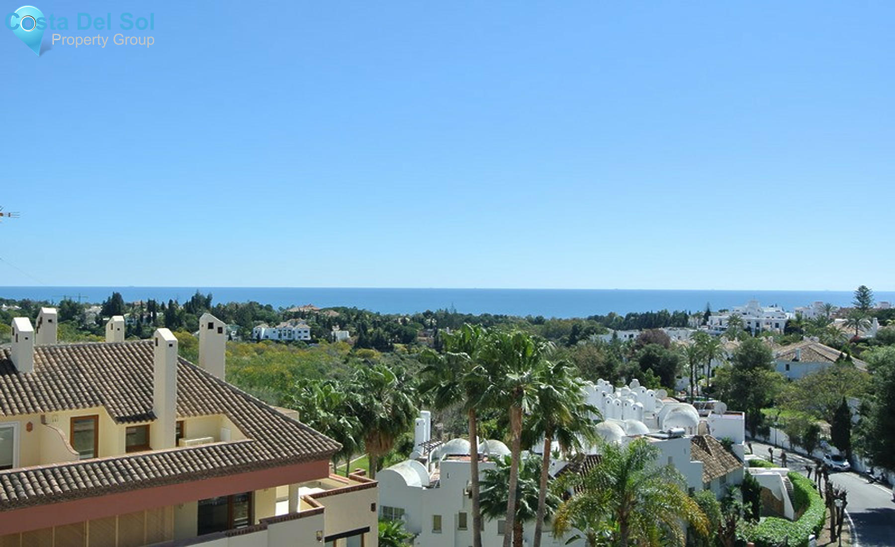 Middle Floor Apartment in The Golden Mile-1382202