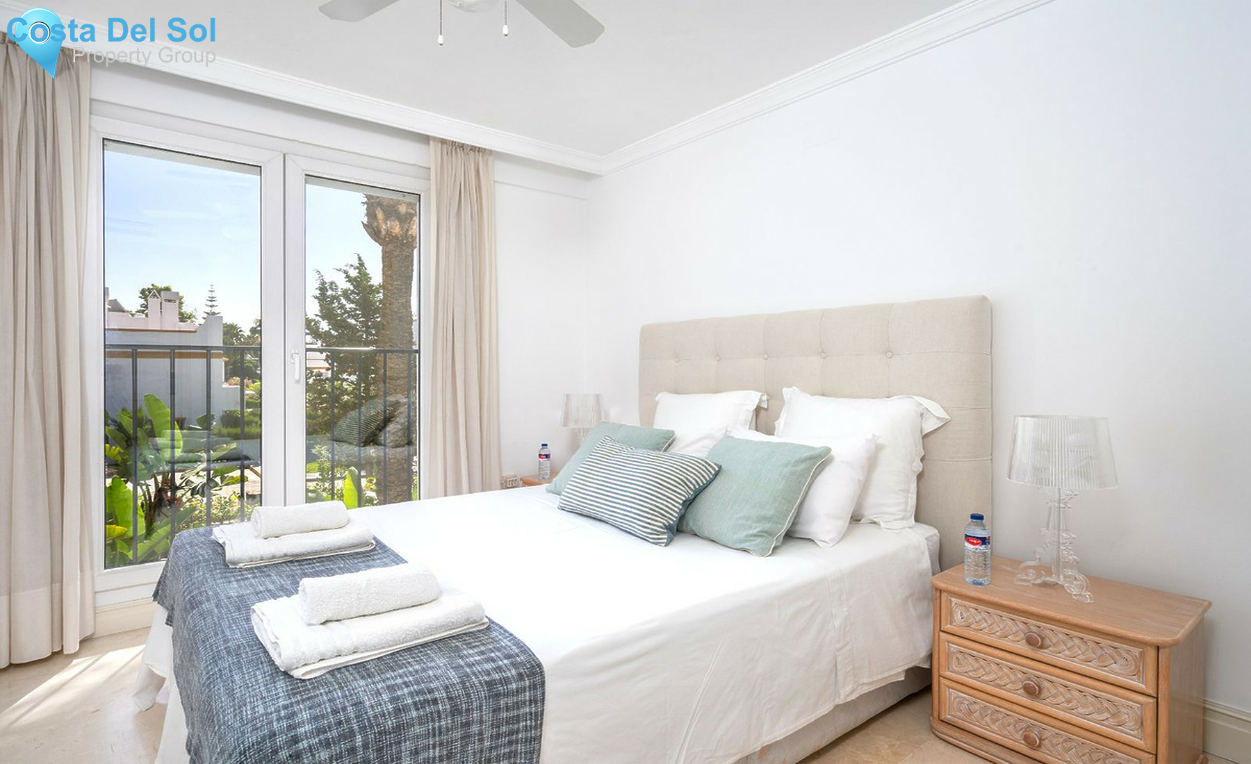 Middle Floor Apartment in The Golden Mile-1412786