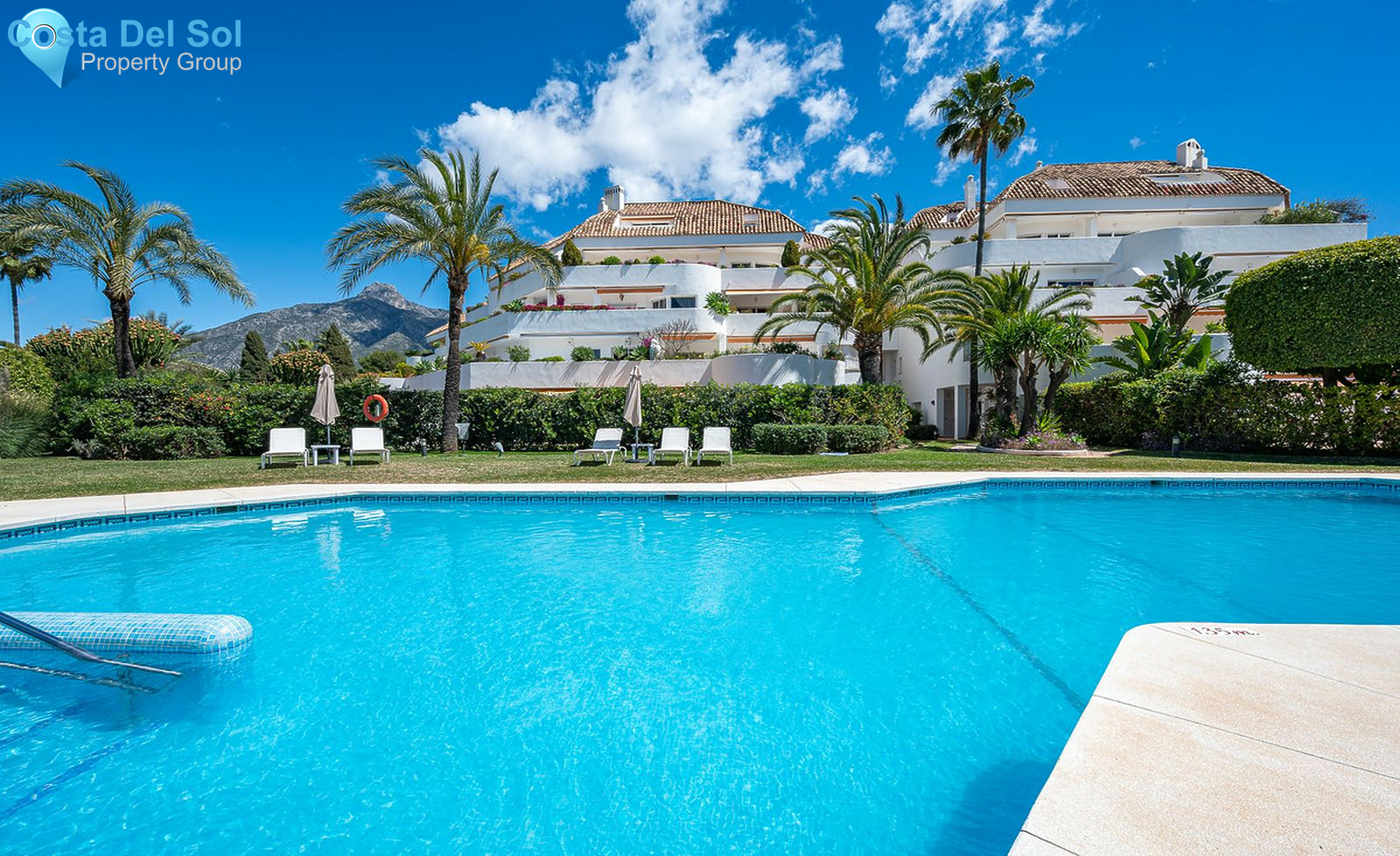 Middle Floor Apartment in The Golden Mile-1415326