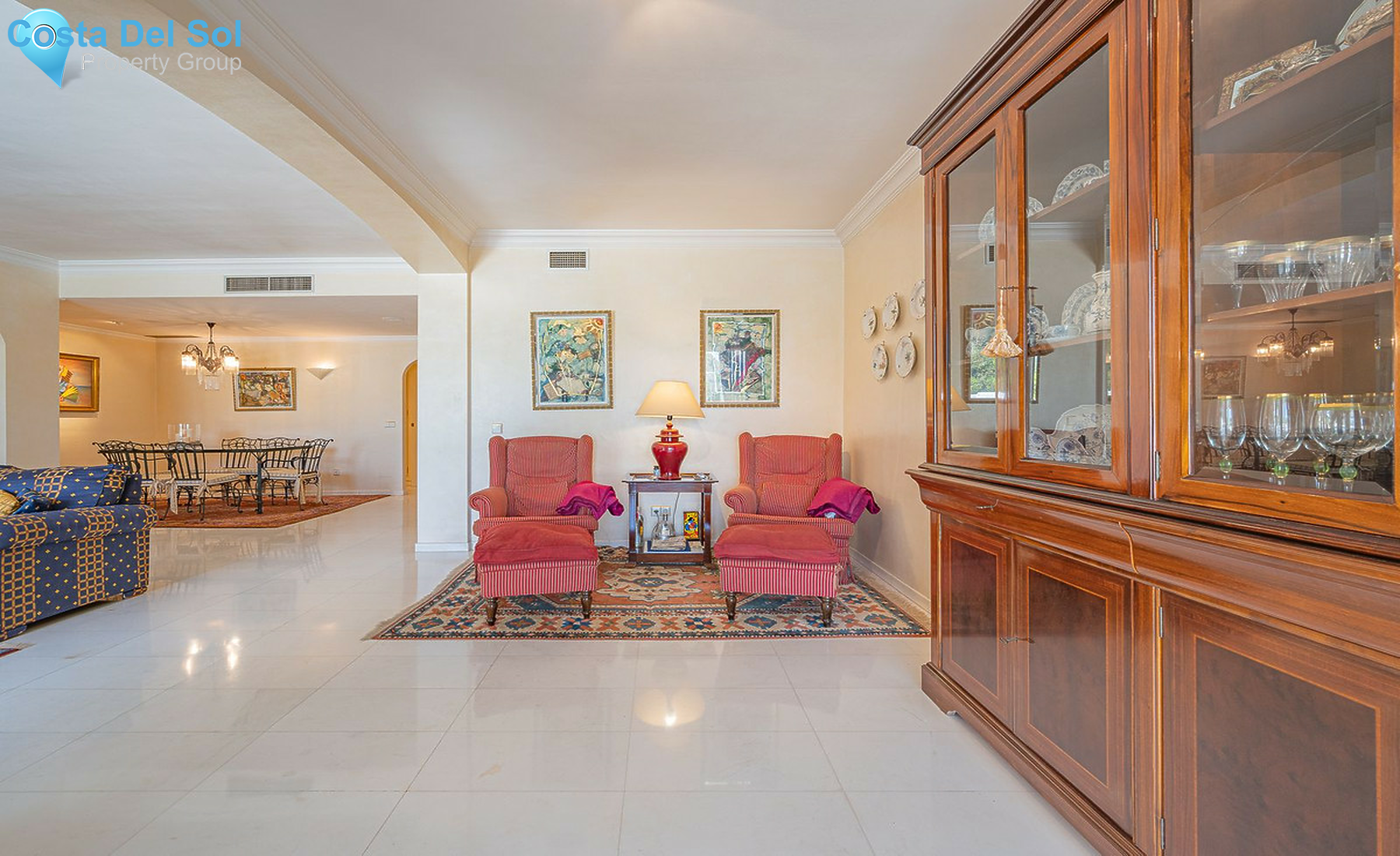 Middle Floor Apartment in The Golden Mile-1415340