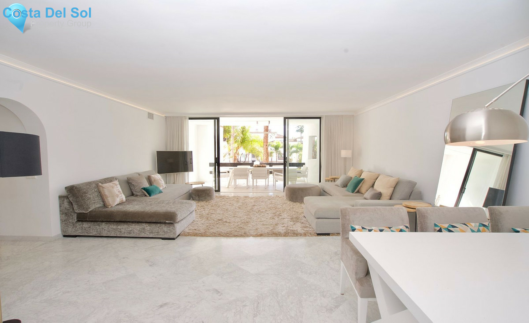 Middle Floor Apartment in The Golden Mile-1527498