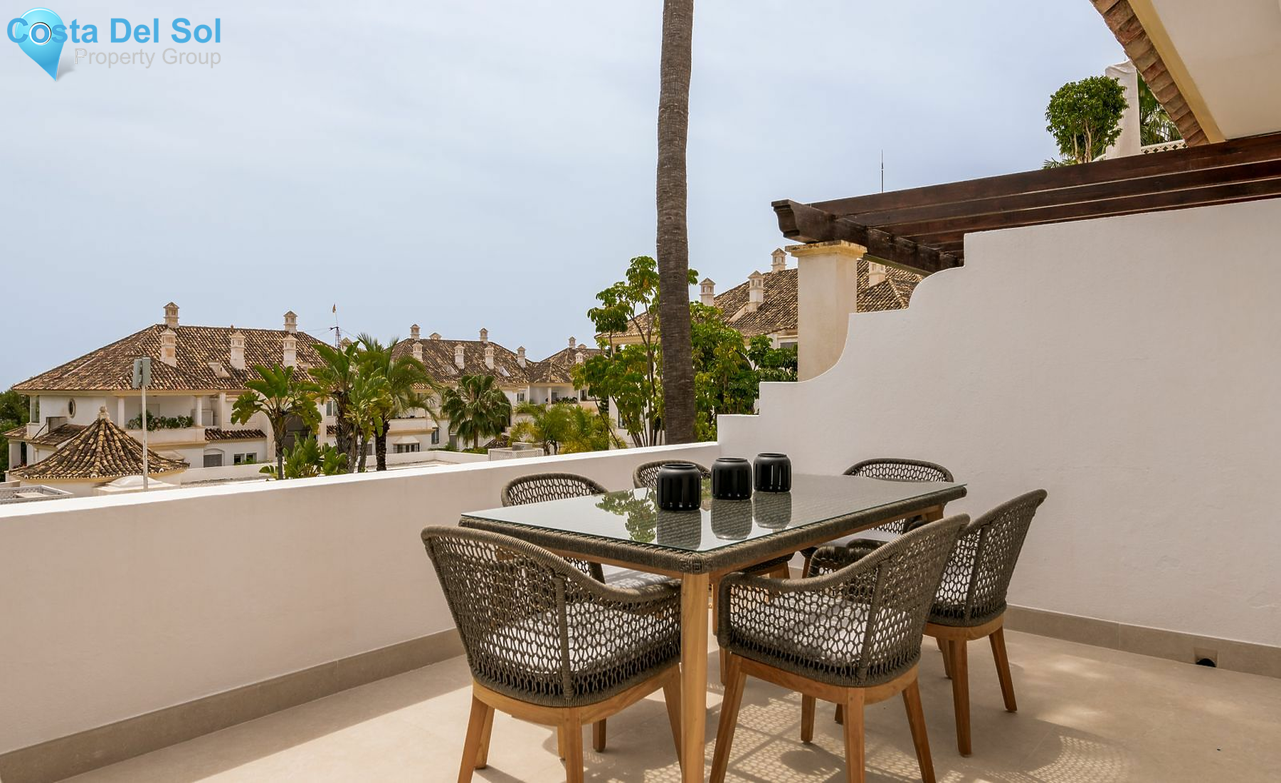 Middle Floor Apartment in The Golden Mile-1144566