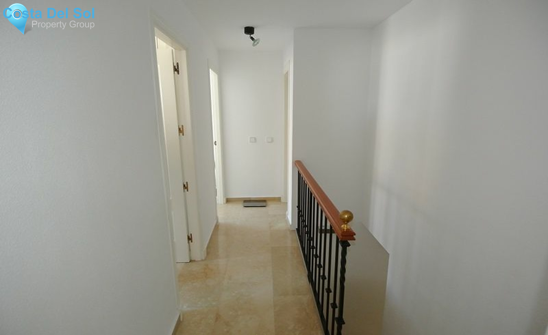 Middle Floor Apartment in The Golden Mile-1208489