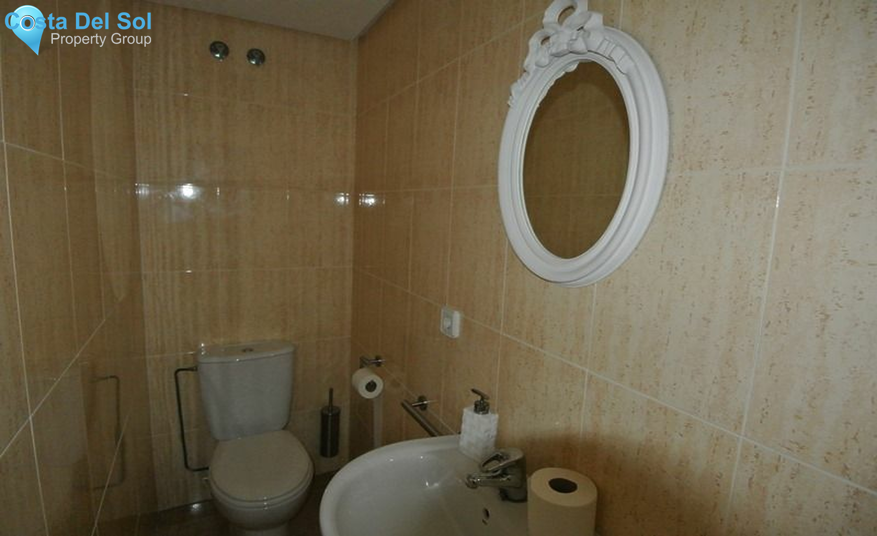 Middle Floor Apartment in The Golden Mile-1208495