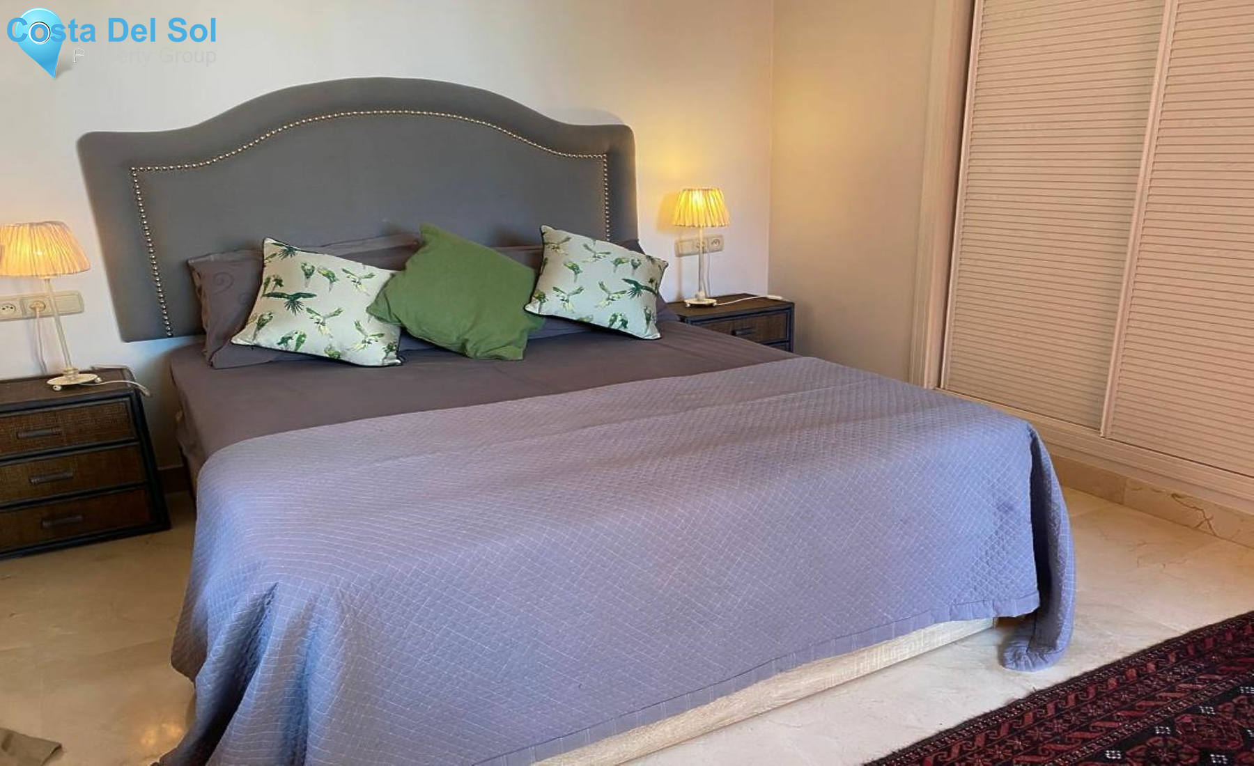 Middle Floor Apartment in The Golden Mile-1393180