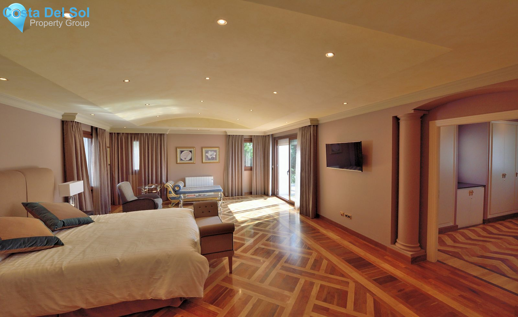 Middle Floor Apartment in The Golden Mile-1417469