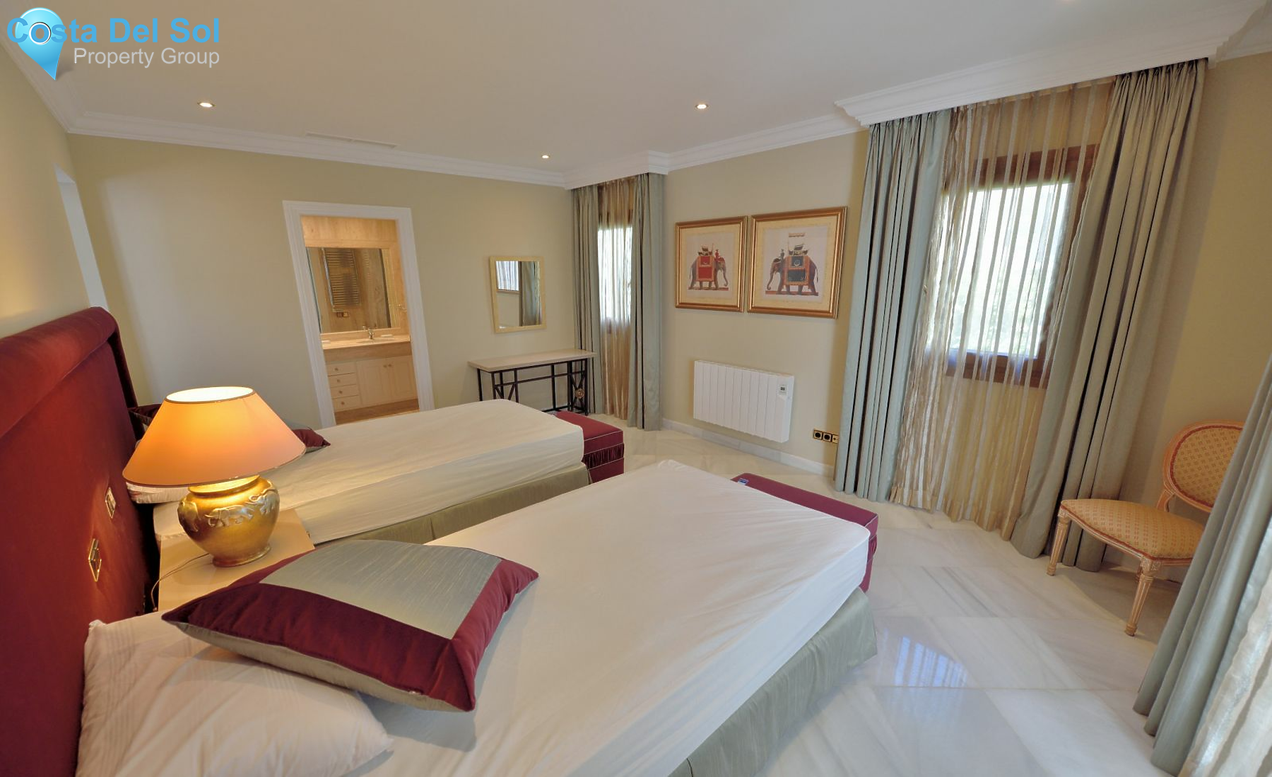 Middle Floor Apartment in The Golden Mile-1417470