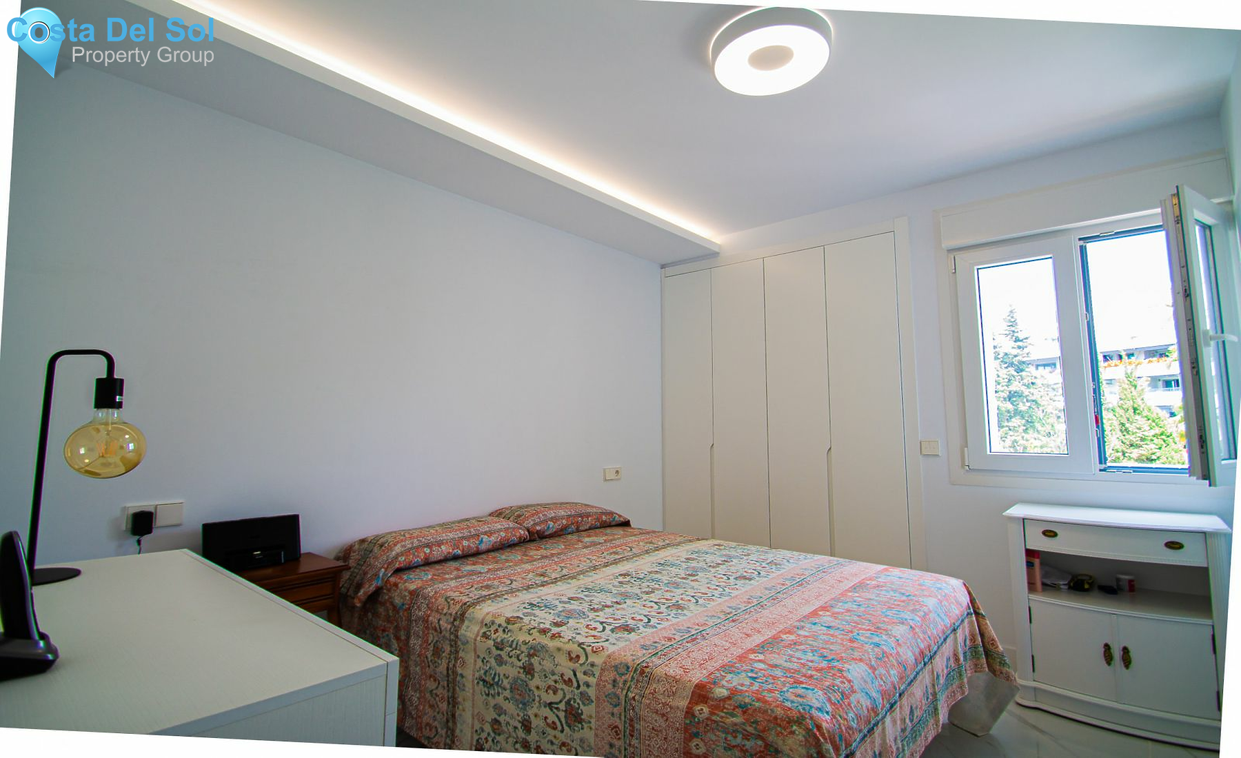 Middle Floor Apartment in The Golden Mile-1447552