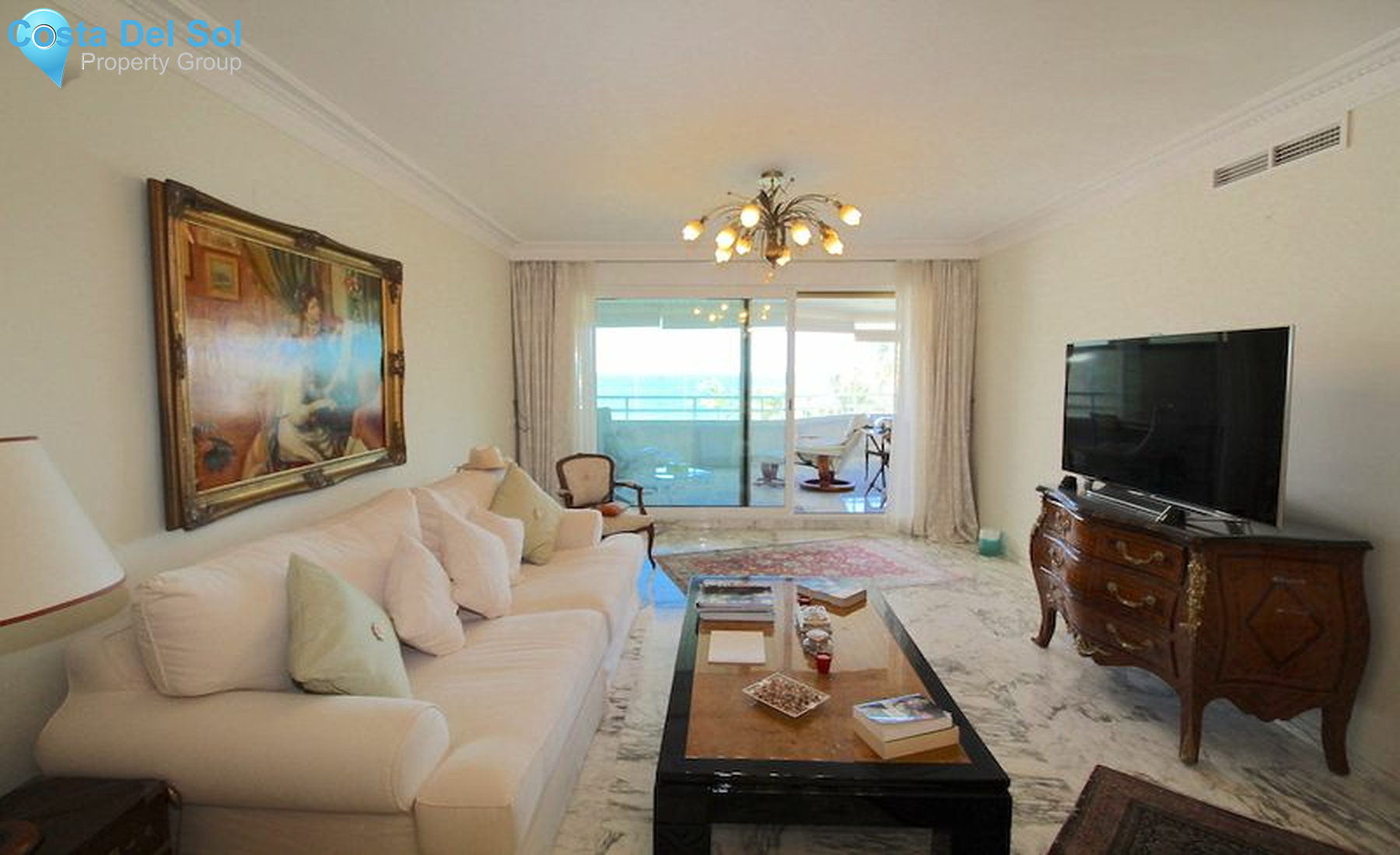 Middle Floor Apartment in The Golden Mile-1490124