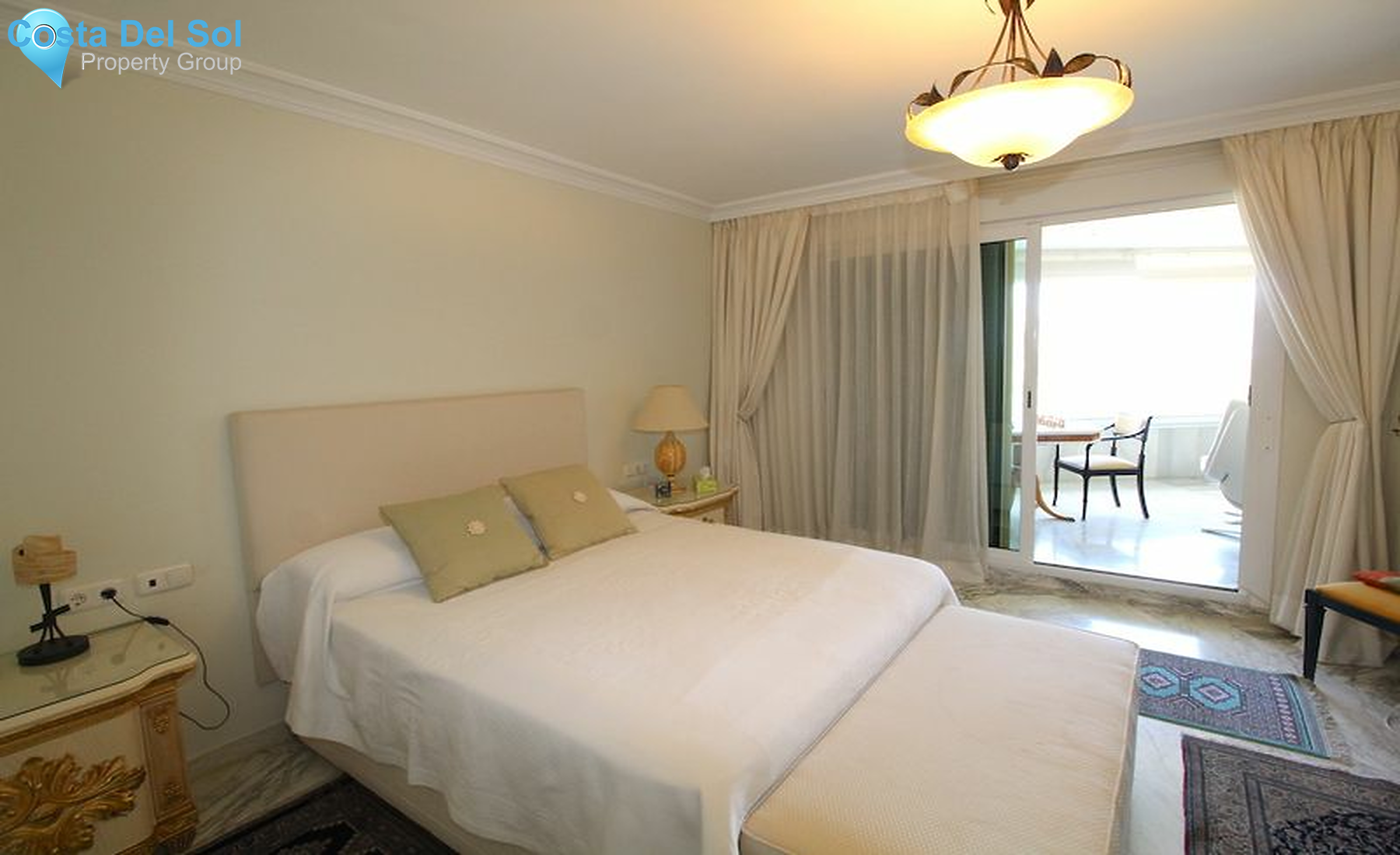 Middle Floor Apartment in The Golden Mile-1490129