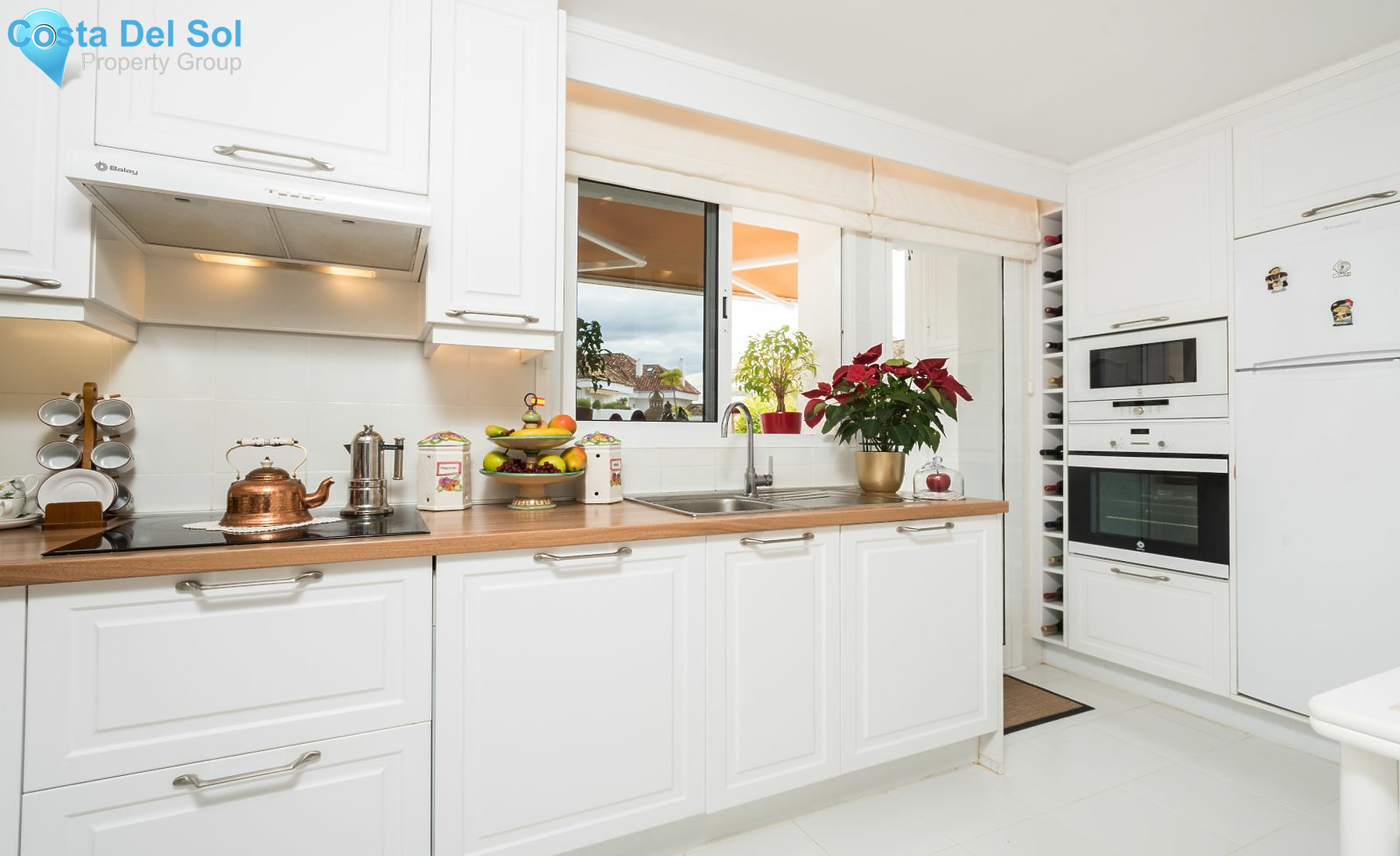 Middle Floor Apartment in The Golden Mile-1530333