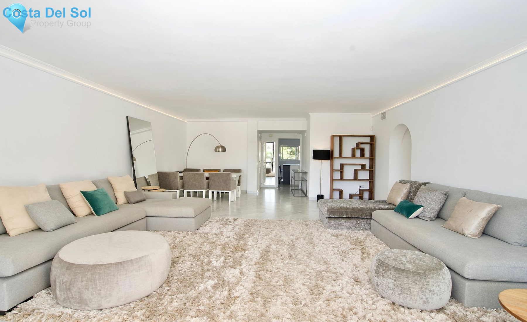 Middle Floor Apartment in The Golden Mile-1530997