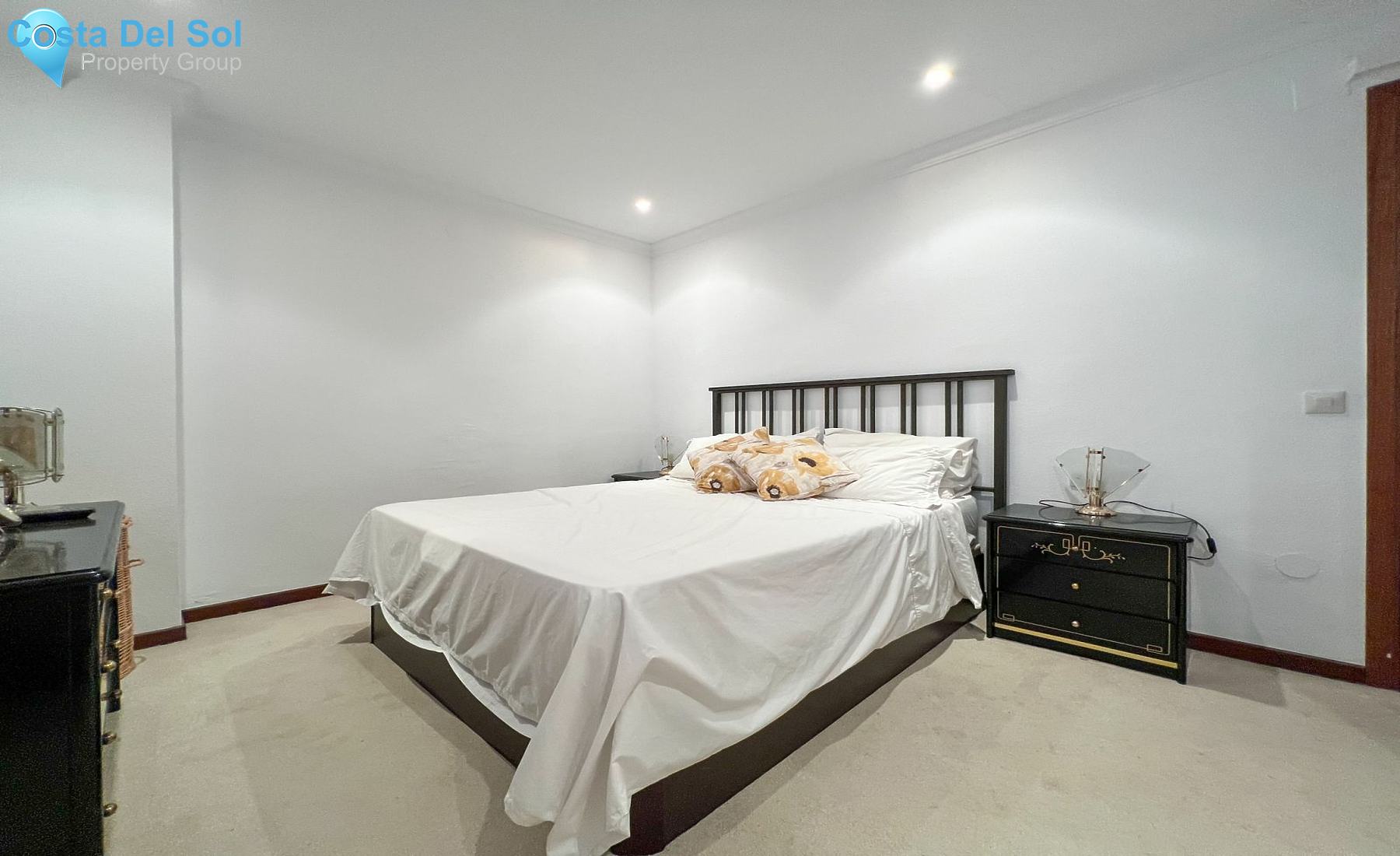 Middle Floor Apartment in Torreblanca-1468789