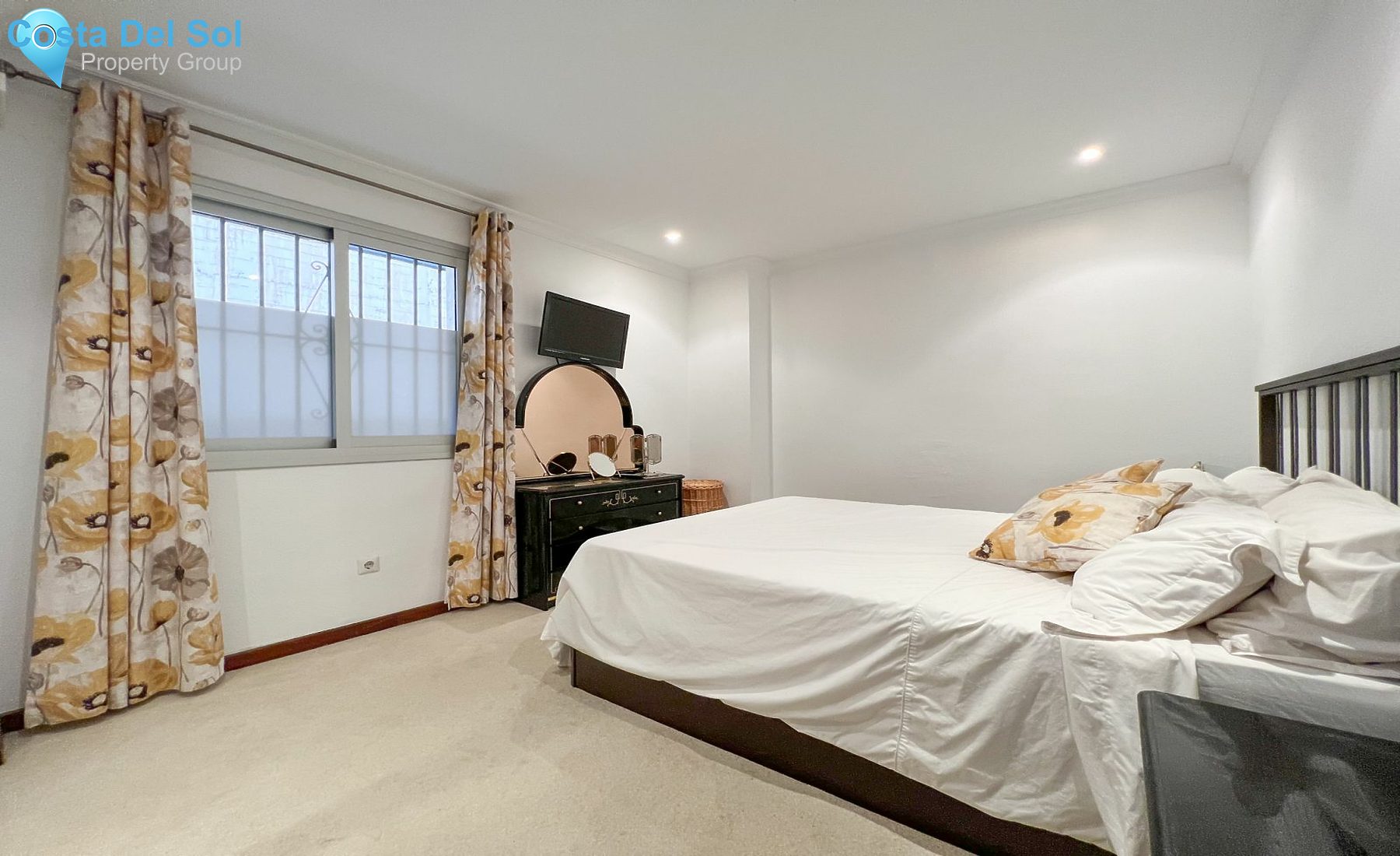 Middle Floor Apartment in Torreblanca-1468790