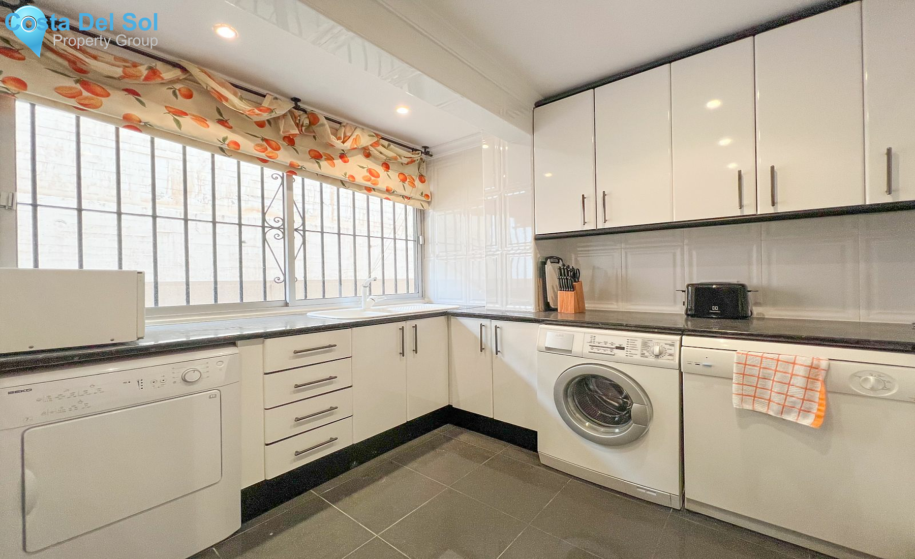 Middle Floor Apartment in Torreblanca-1468794