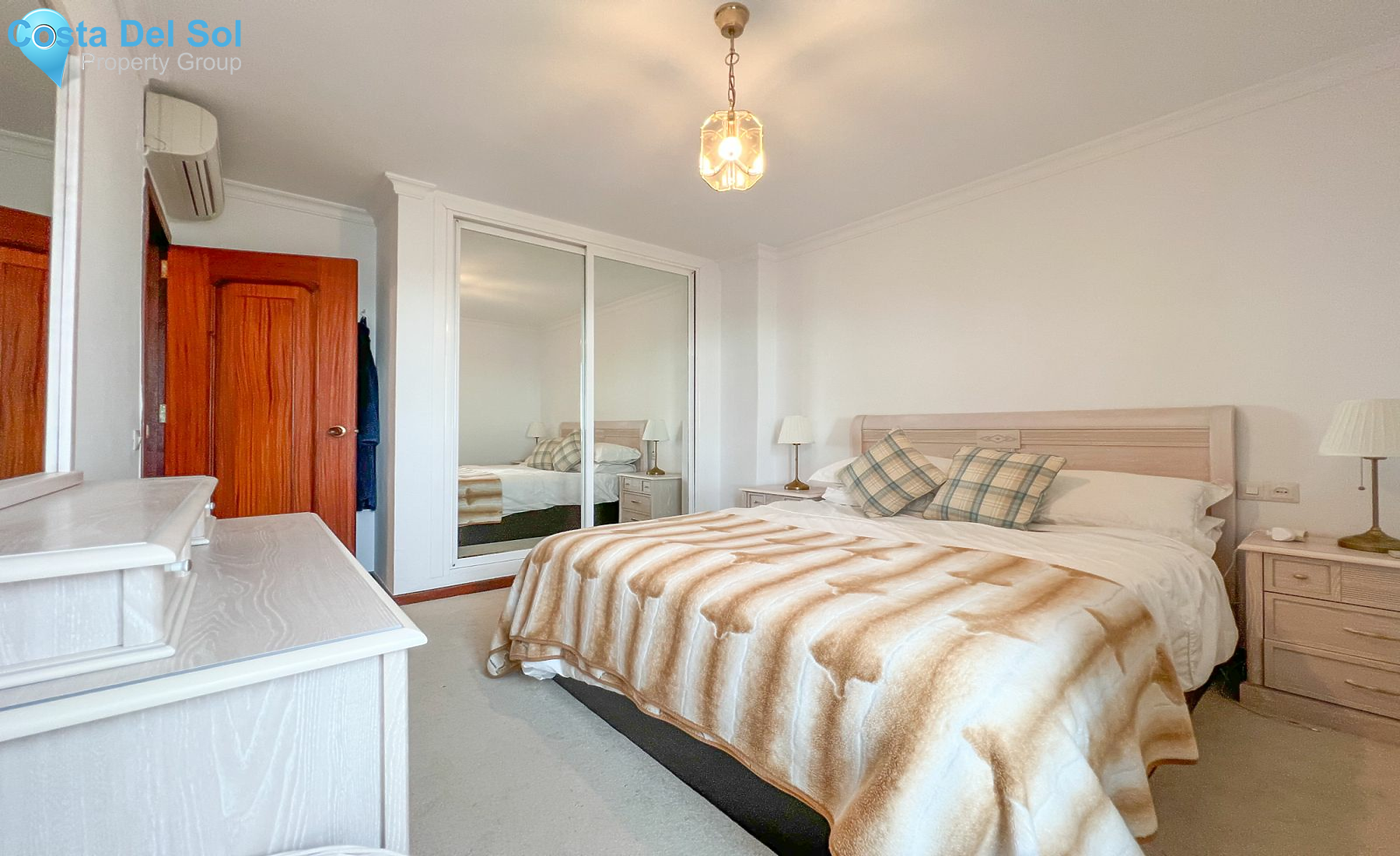 Middle Floor Apartment in Torreblanca-1468788