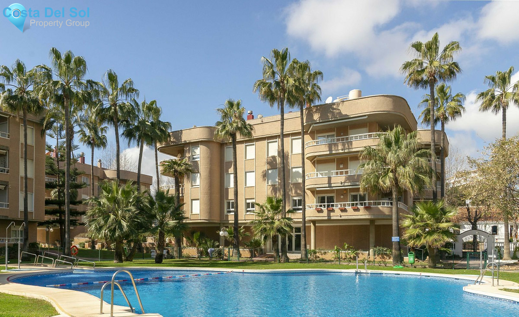 Middle Floor Apartment in Torremolinos-1440815