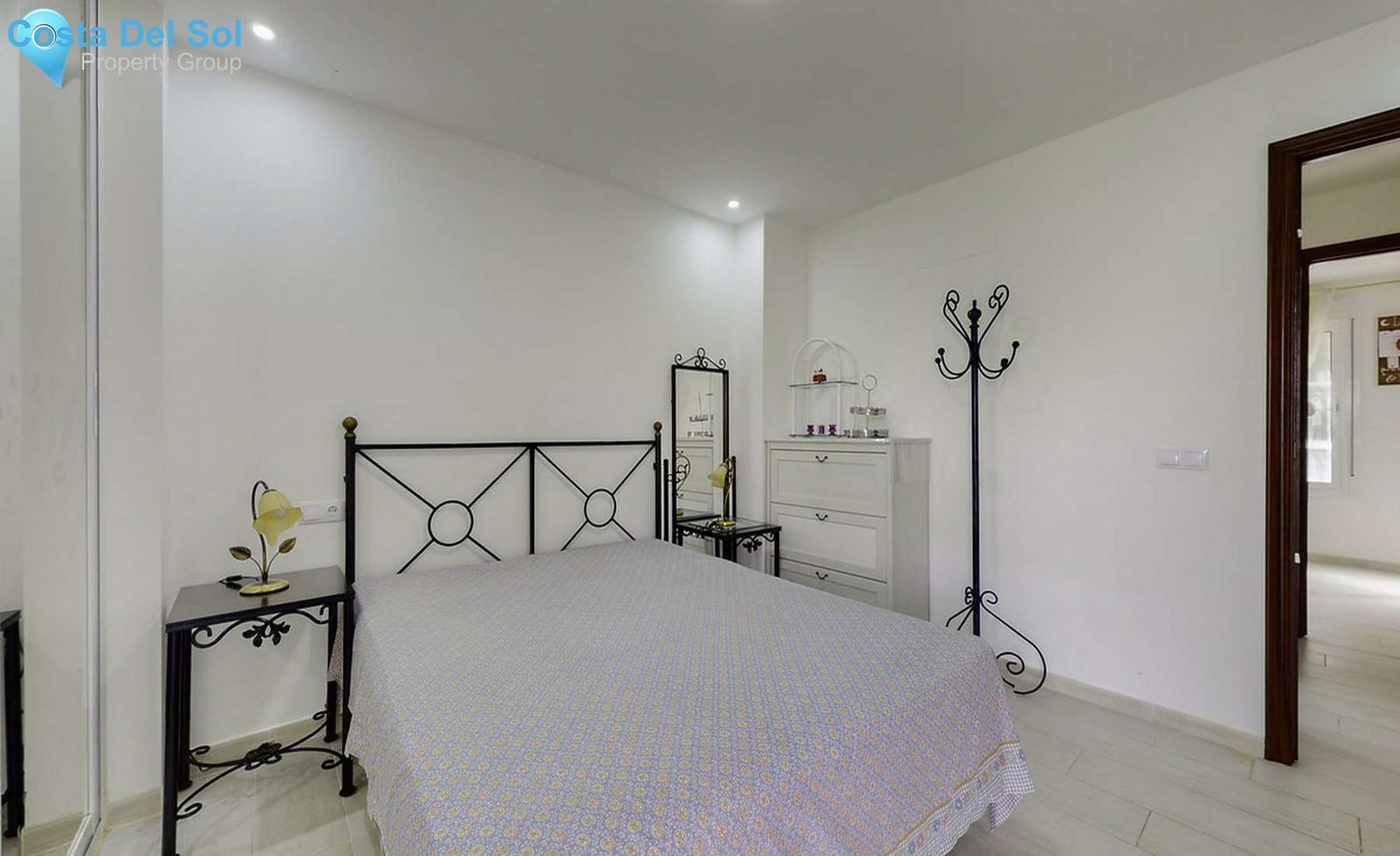 Middle Floor Apartment in Torremolinos-1458041