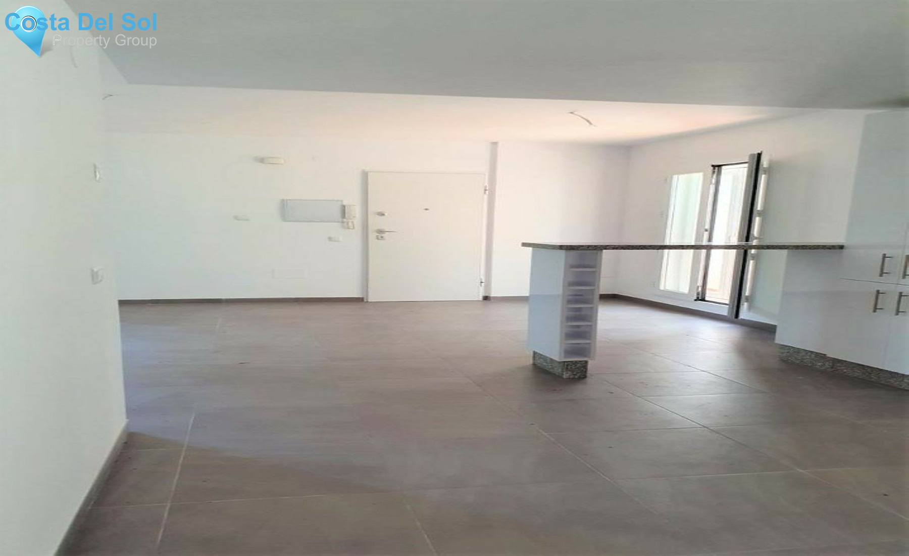 Middle Floor Apartment in Torremolinos-1477191
