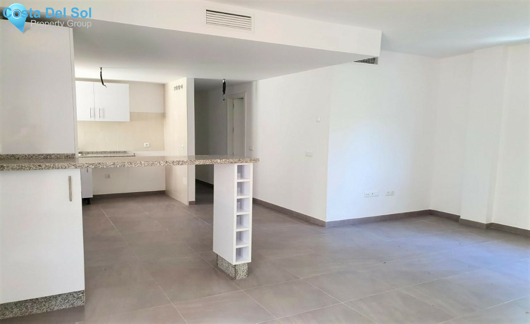 Middle Floor Apartment in Torremolinos-1477192