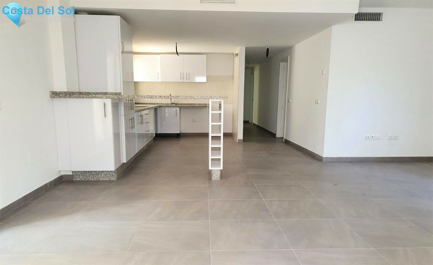 Middle Floor Apartment in Torremolinos-1477193
