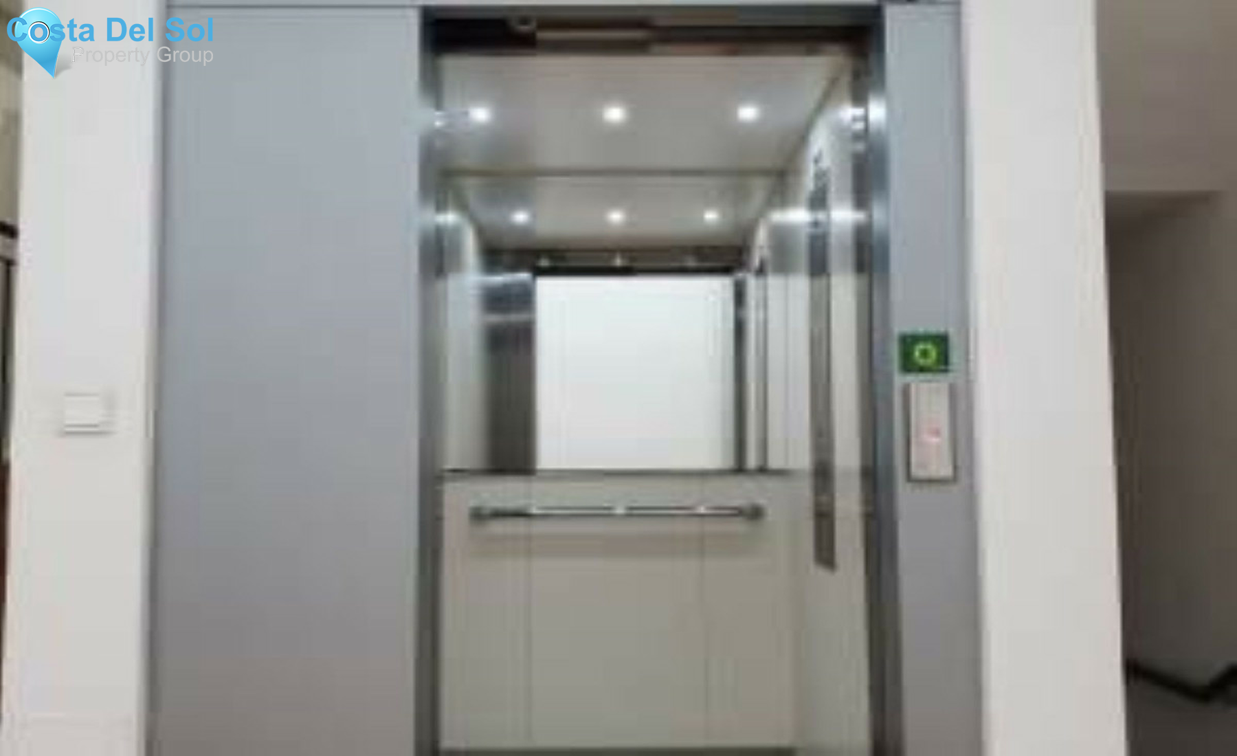 Middle Floor Apartment in Torremolinos-1477195