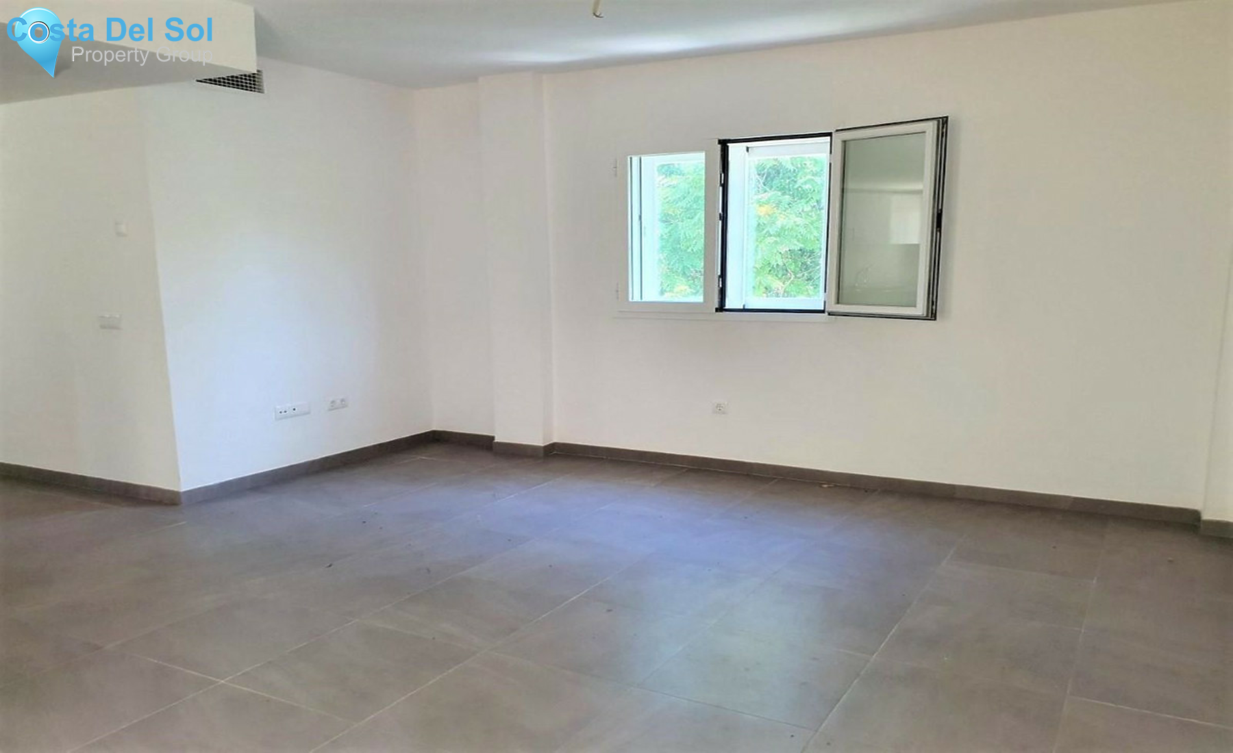 Middle Floor Apartment in Torremolinos-1477185