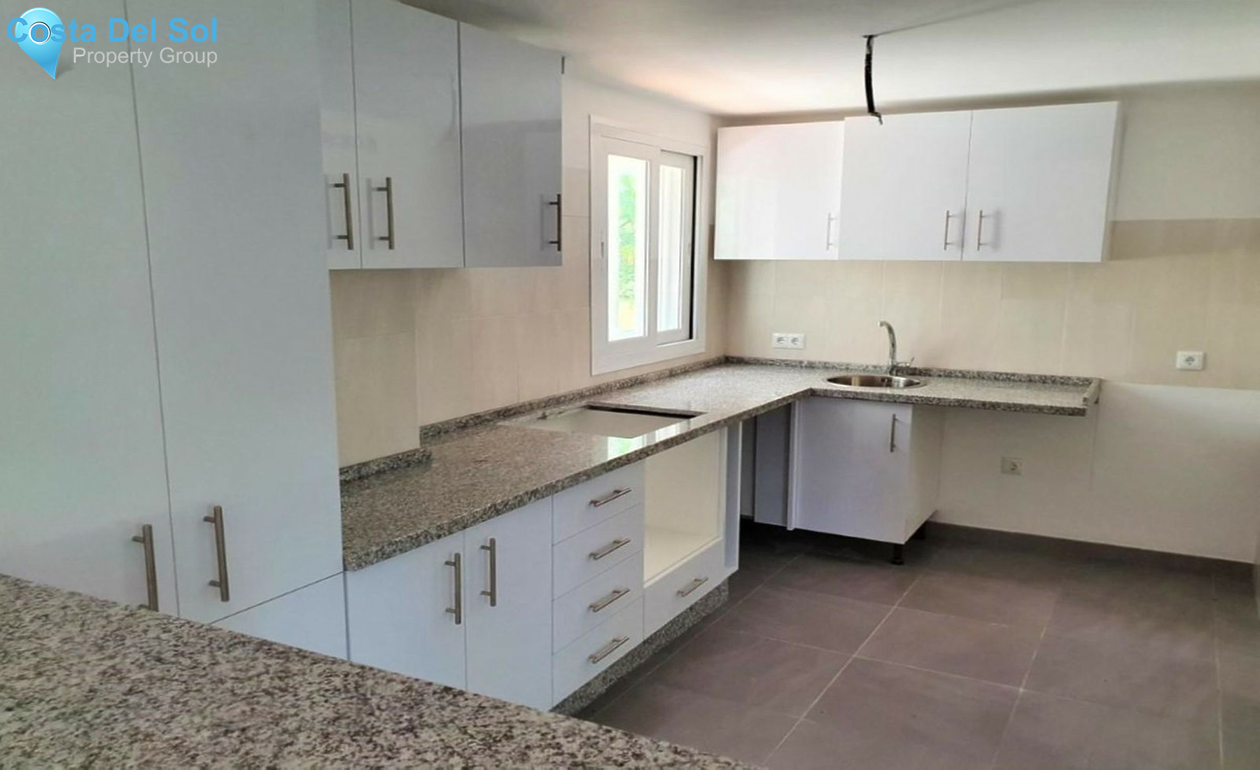 Middle Floor Apartment in Torremolinos-1477187