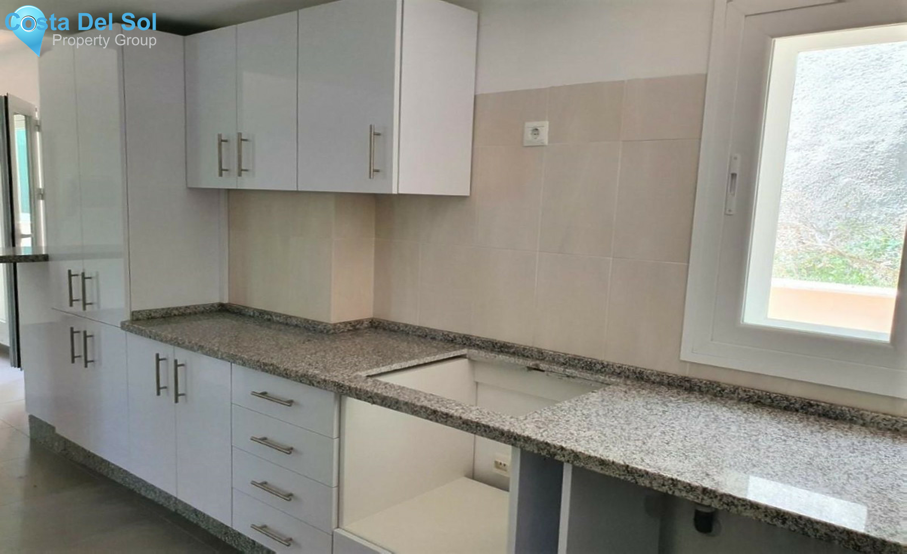 Middle Floor Apartment in Torremolinos-1477188