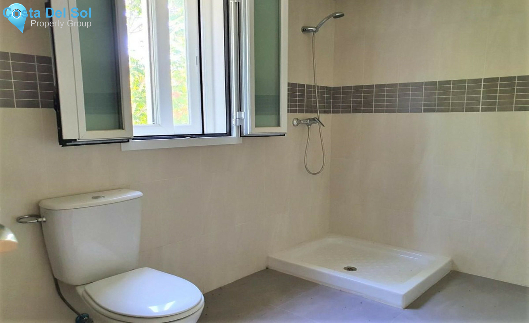 Middle Floor Apartment in Torremolinos-1477189