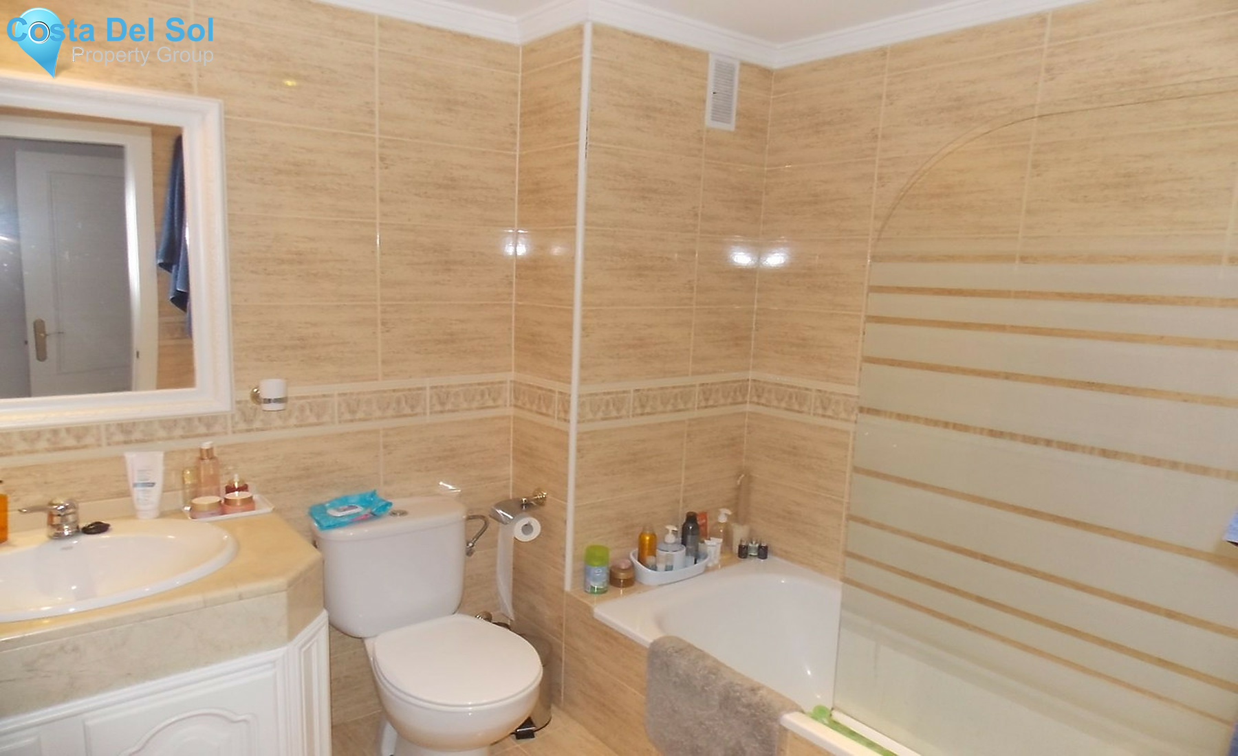 Middle Floor Apartment in Torremolinos-1498991