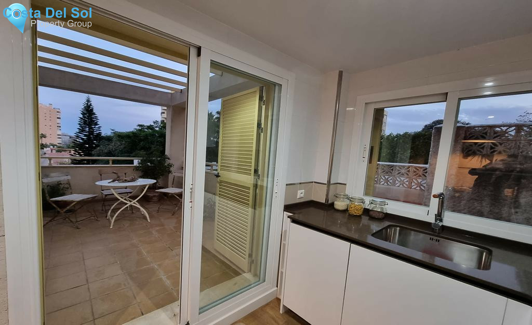 Middle Floor Apartment in Torremolinos-1541524