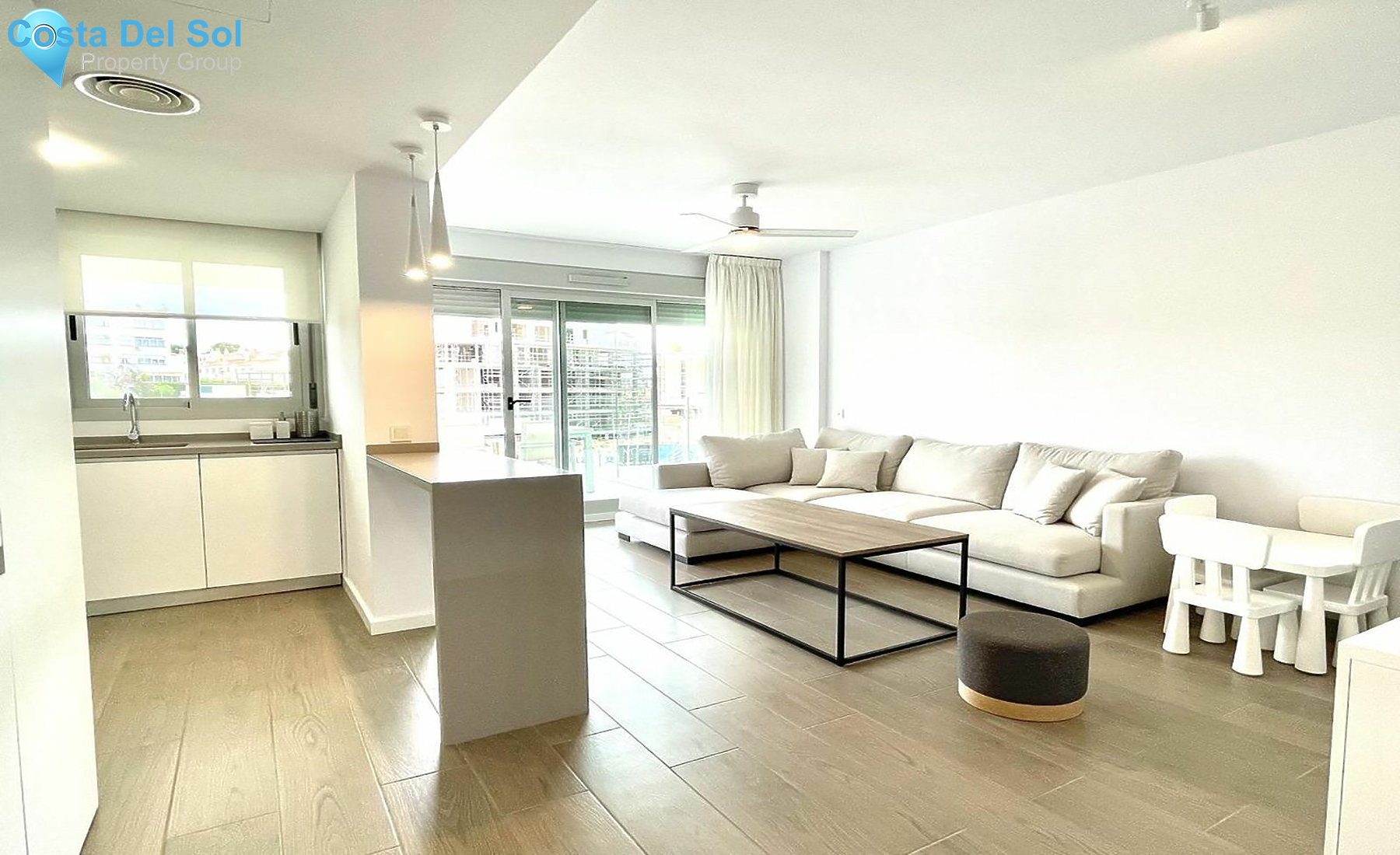 Middle Floor Apartment in Torremolinos-1173913