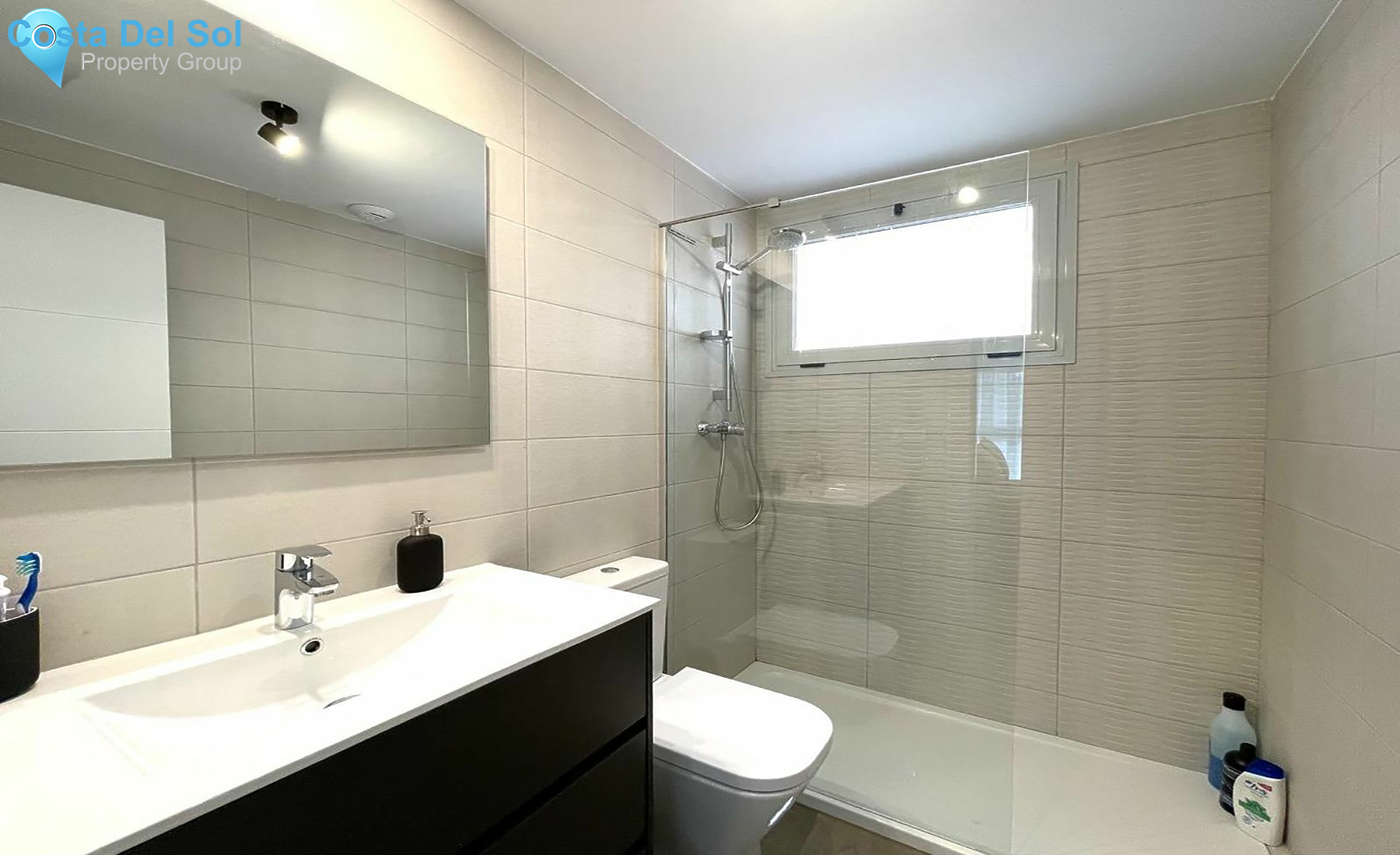 Middle Floor Apartment in Torremolinos-1173923