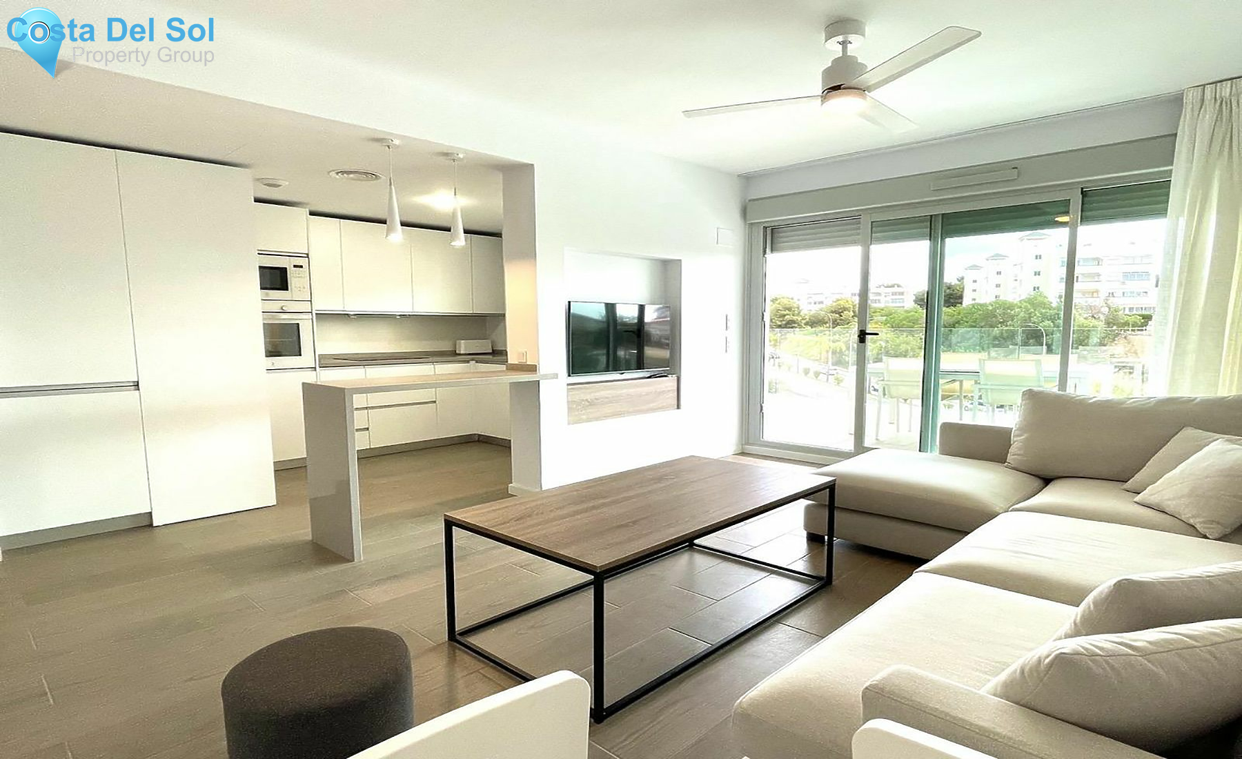 Middle Floor Apartment in Torremolinos-1173911