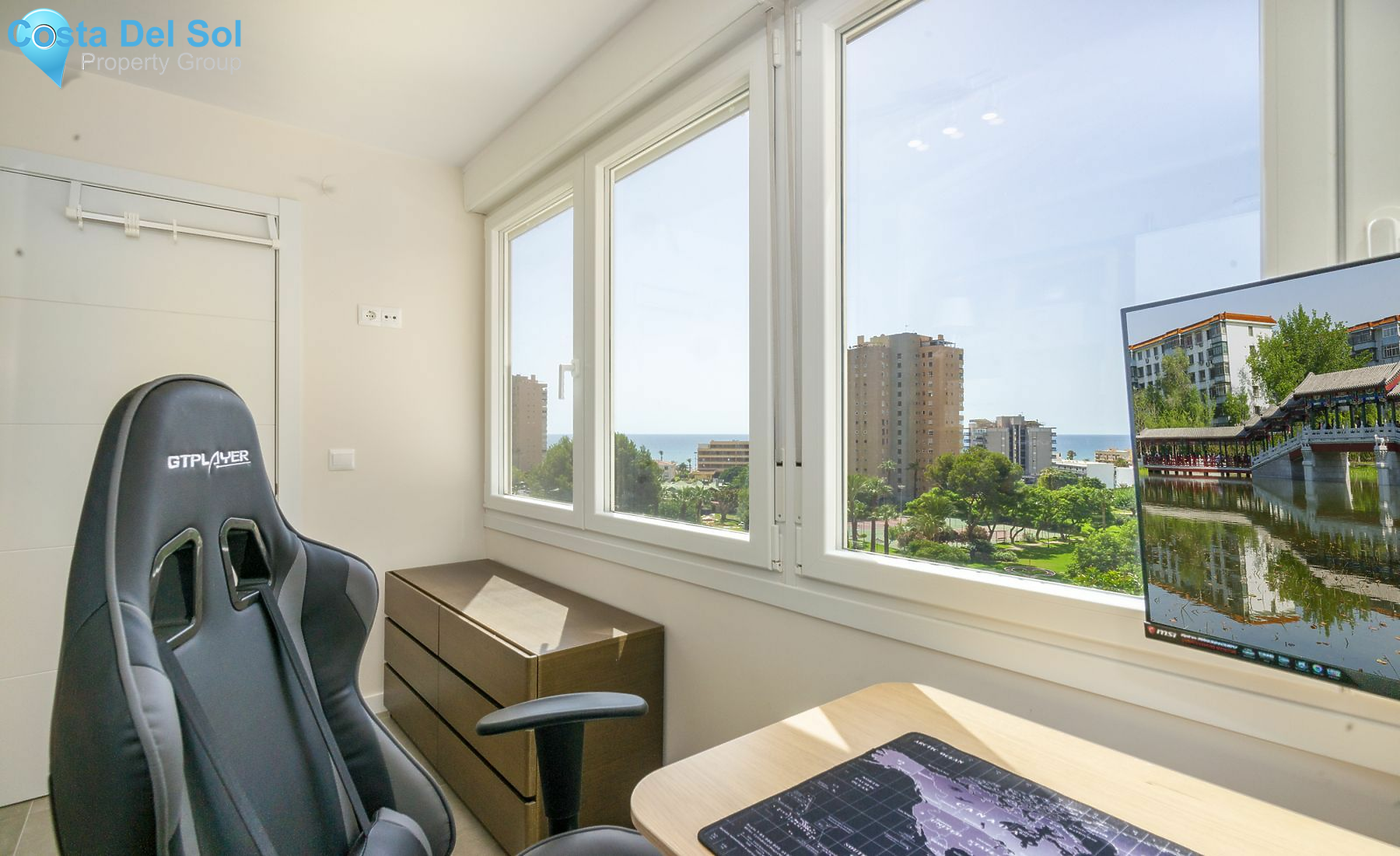 Middle Floor Apartment in Torremolinos-1386710