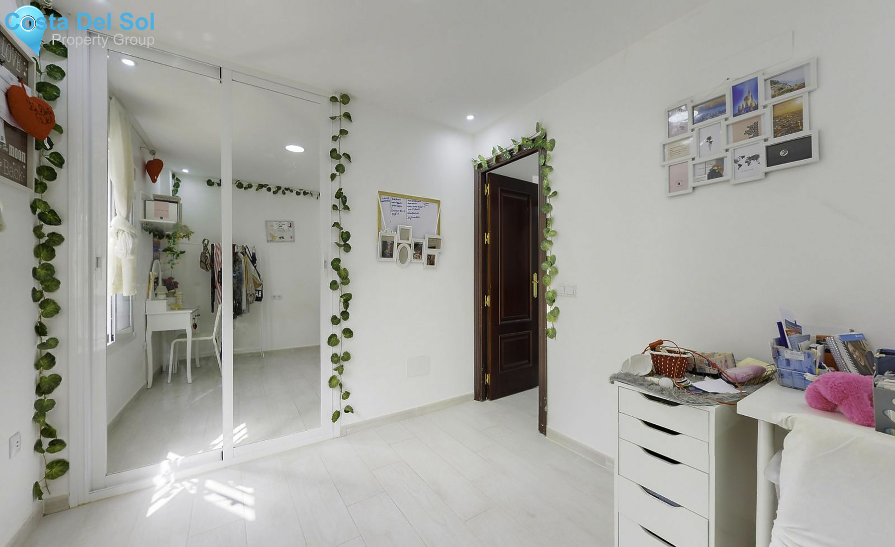 Middle Floor Apartment in Torremolinos-1464455