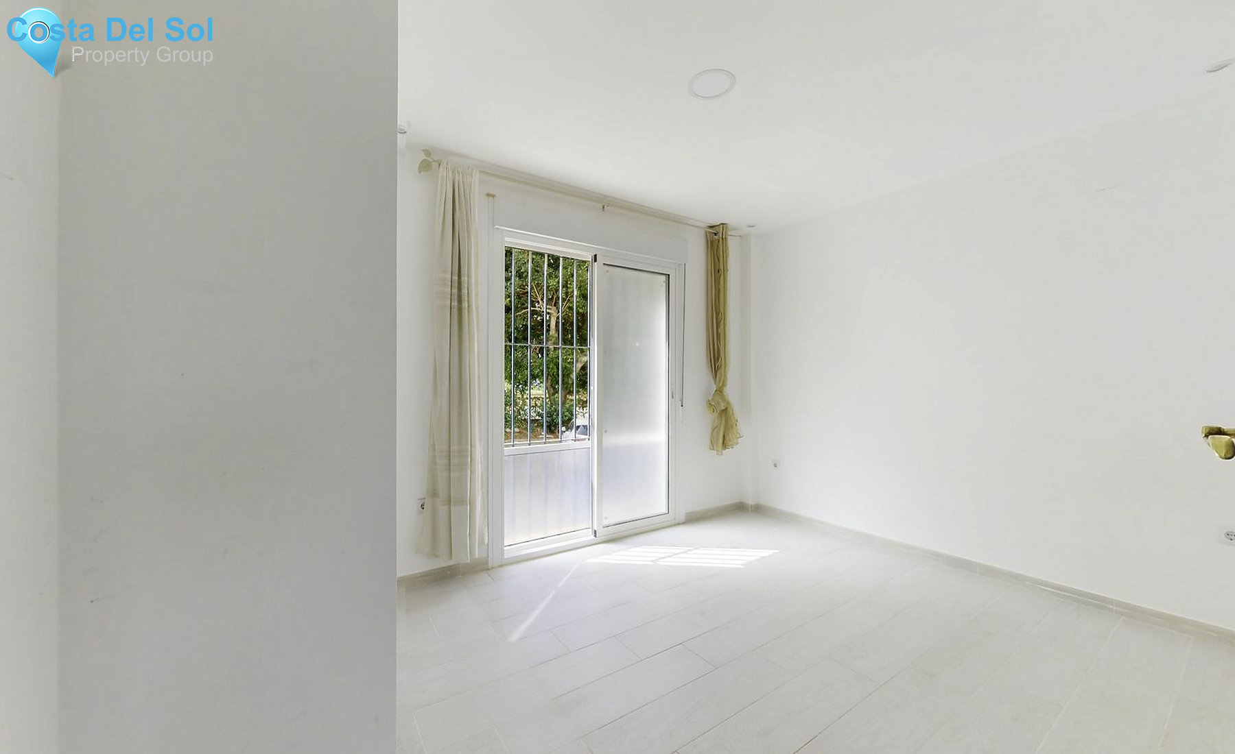 Middle Floor Apartment in Torremolinos-1464462