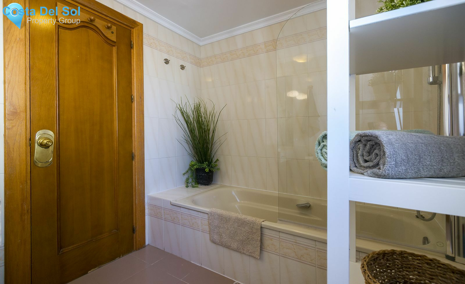 Middle Floor Apartment in Torremolinos-1515447