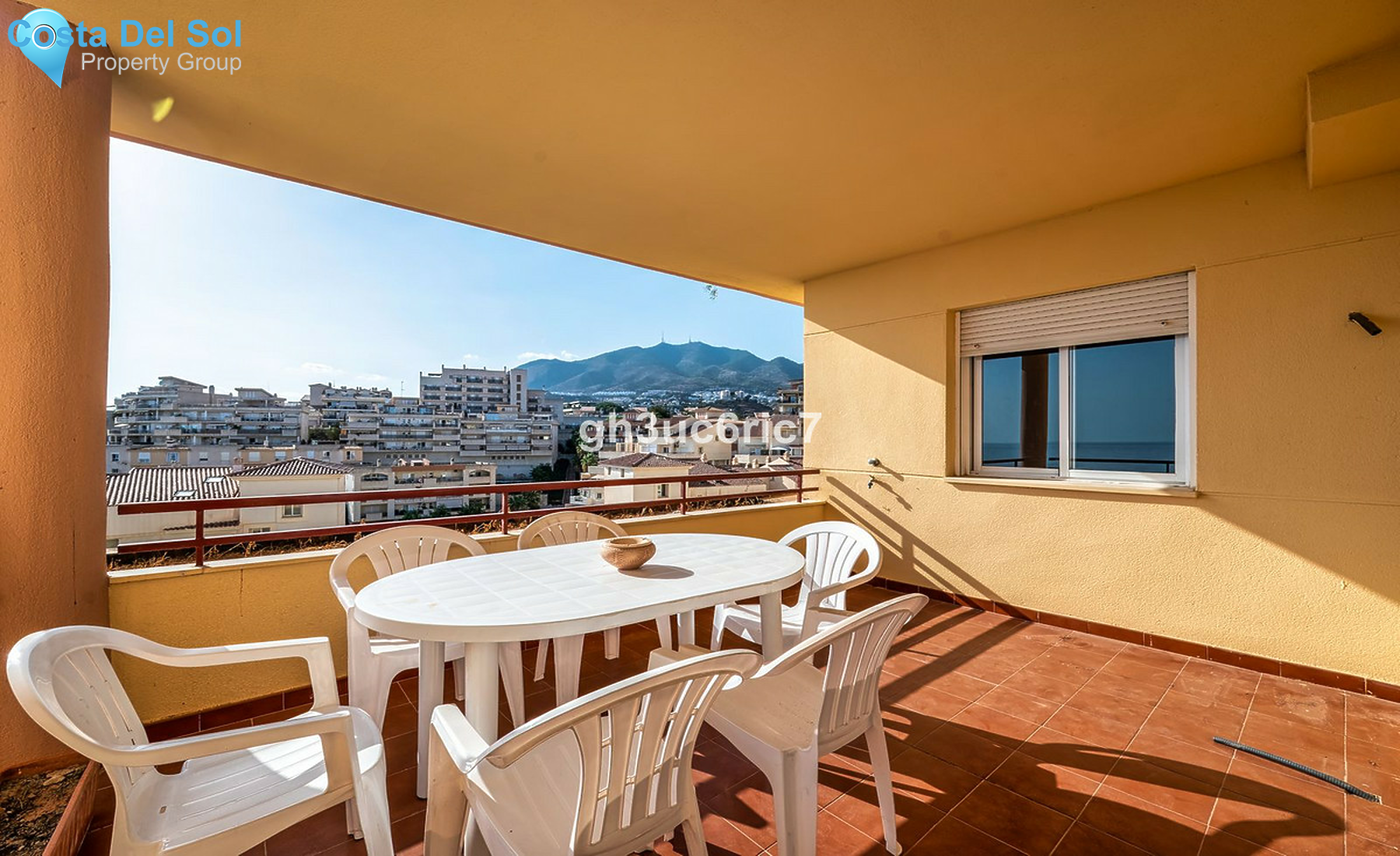 Middle Floor Apartment in Torrequebrada
