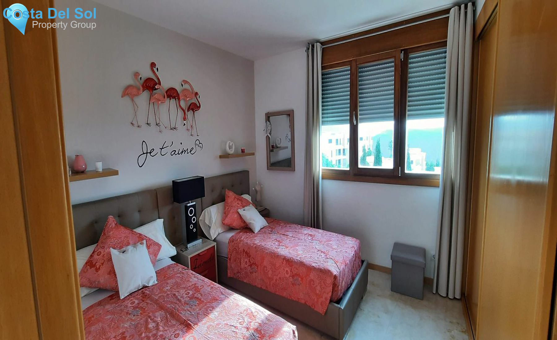 Penthouse in Altos de los Monteros-1399000