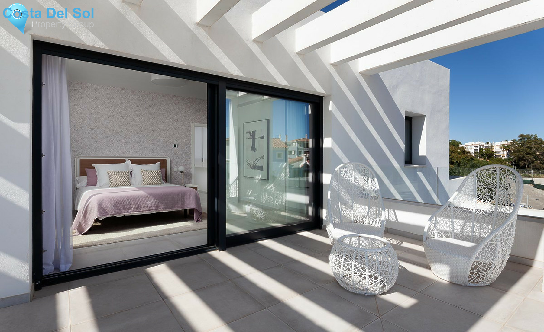 Penthouse in Estepona-1461000