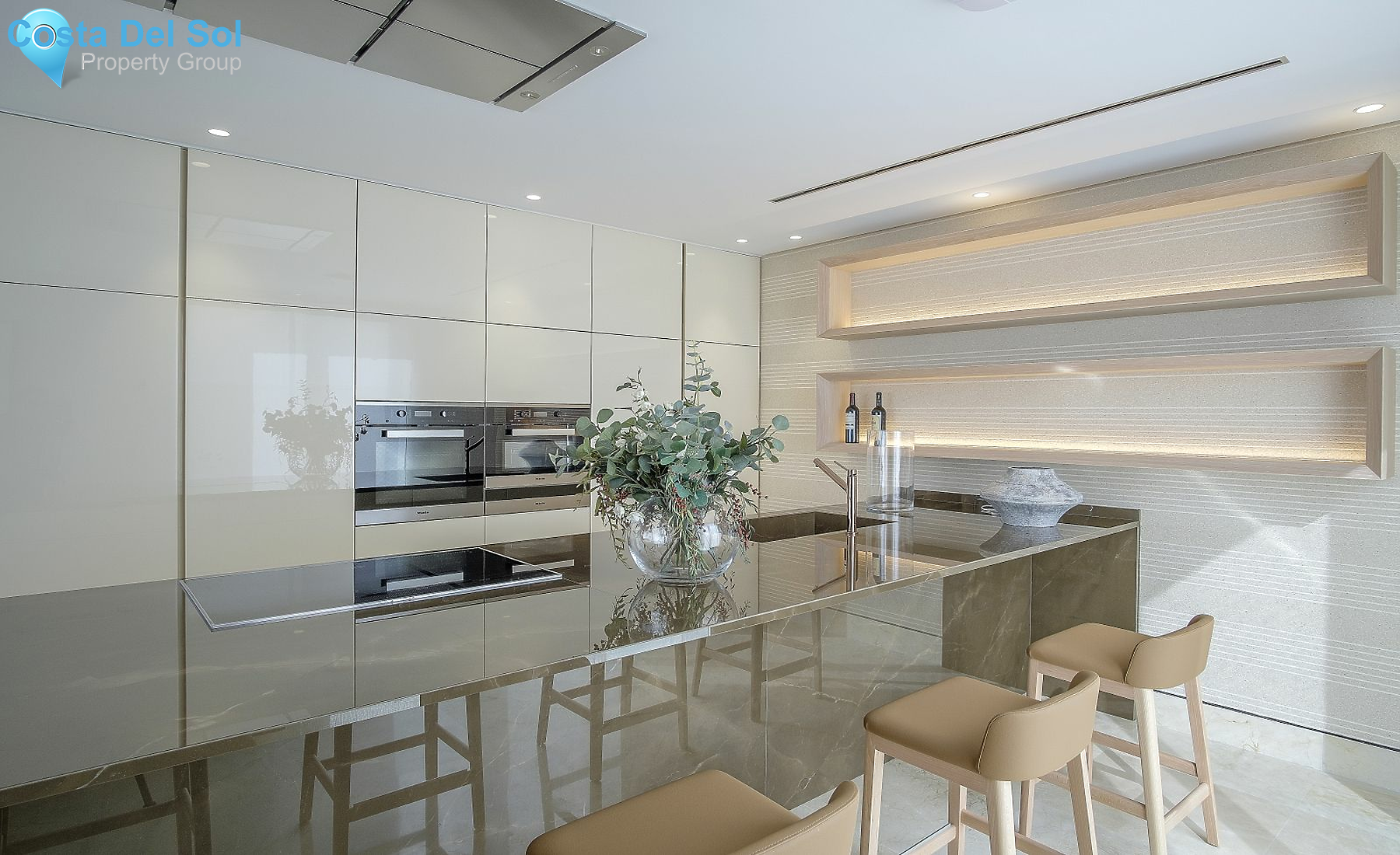 Penthouse in Estepona-1430000