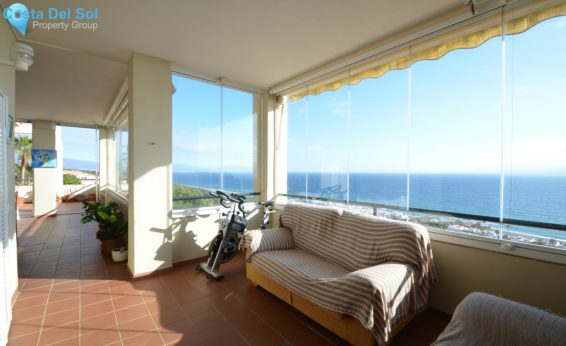 Middle Floor Apartment in La Duquesa-688994