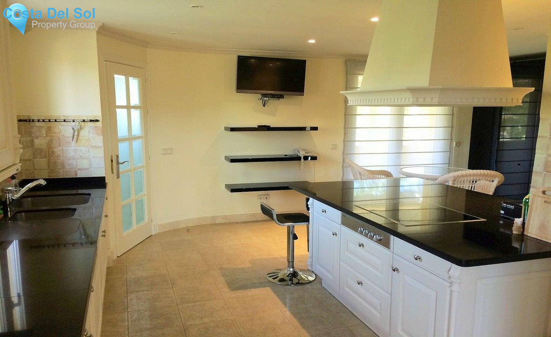 Penthouse in Las Brisas-1400095