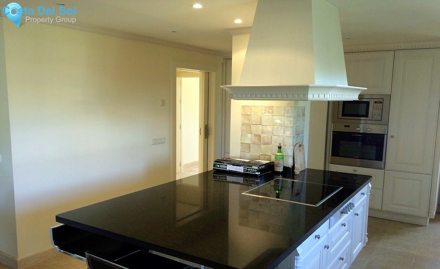 Penthouse in Las Brisas-1400097