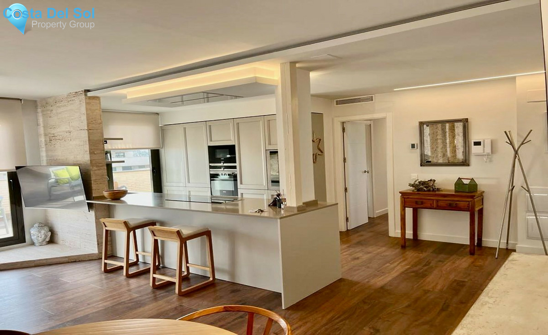 Penthouse in Los Alamos-1524220